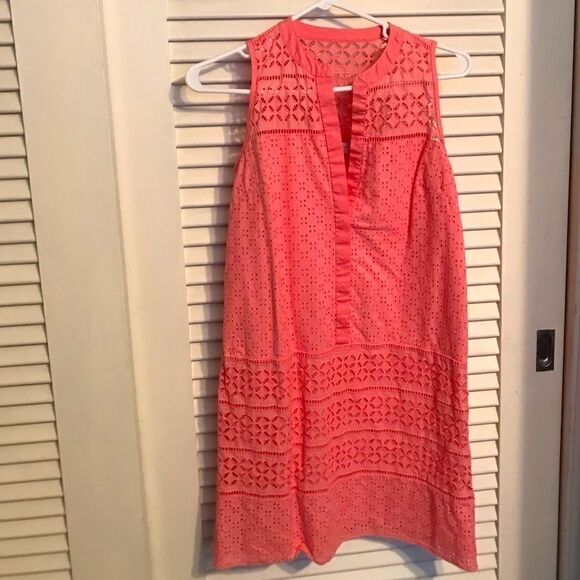 Ann Taylor Loft Eyelet dress - Picture 2 of 6